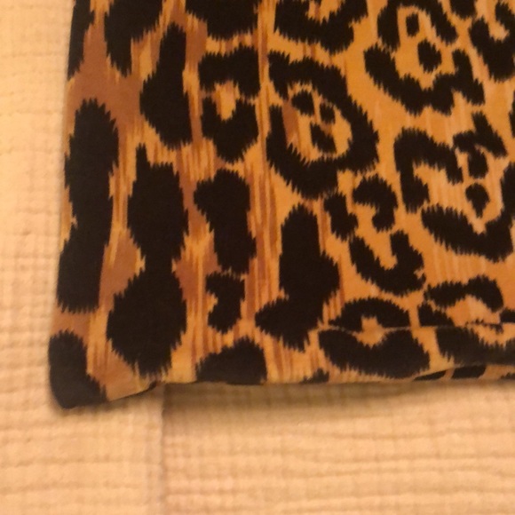 A pair of 20 x 20 pillows - Picture 7 of 9